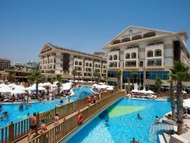 CRYSTAL PALACE LUXURY RESORT & SPA